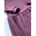 Kleita plūmju violetā krāsā